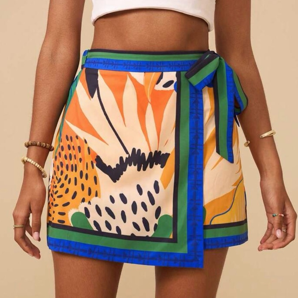 NWOT Shein Travachic Print Skirt